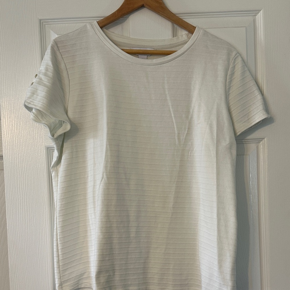 Liz Claiborne White Short Sleeve Tee